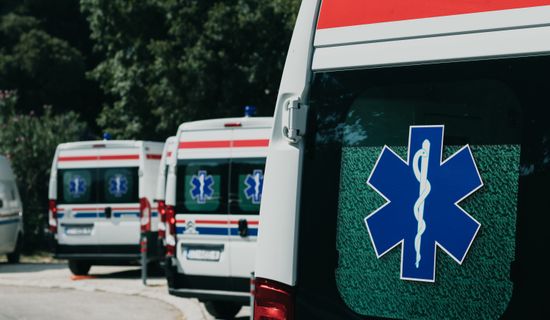 武冈救护车转运病人过路高速收费吗？
